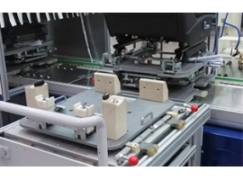 /chanpinzhongxin/feibiaozhuanyongshebei/yazhuangji/133.html
